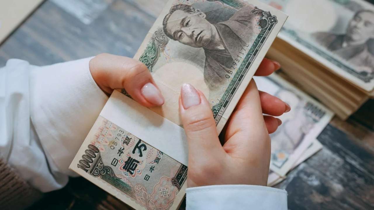 1000万稼ぐには?初心者でも目指せる現実的な方法7選 | TEM(テム)